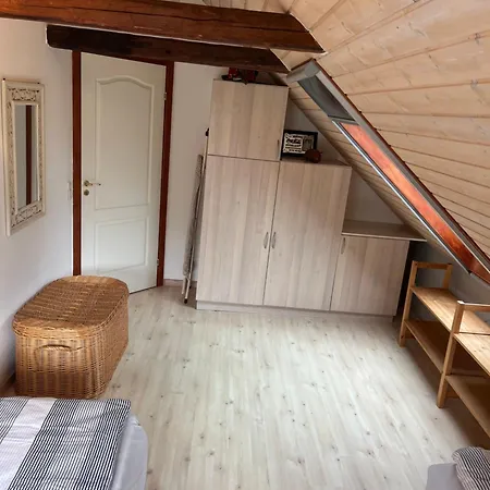 Casa de Campo Thyregod, Give