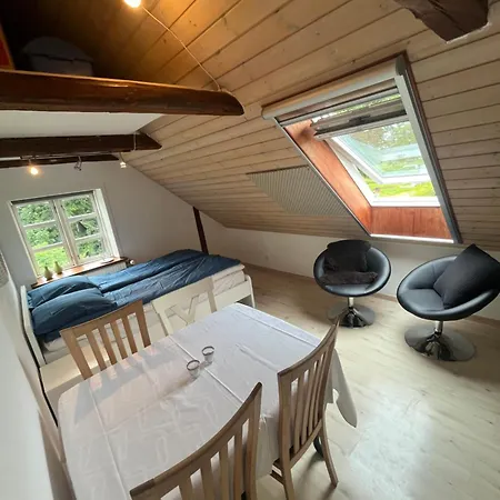 Thyregod, Casa de Campo Give