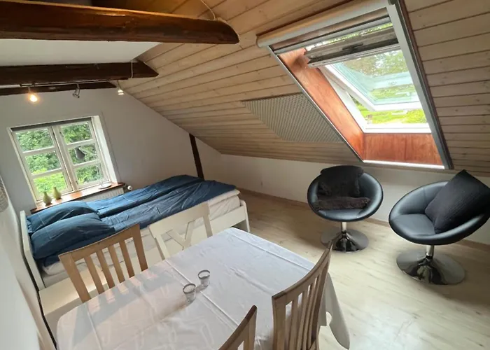 Thyregod, Landhuis Give